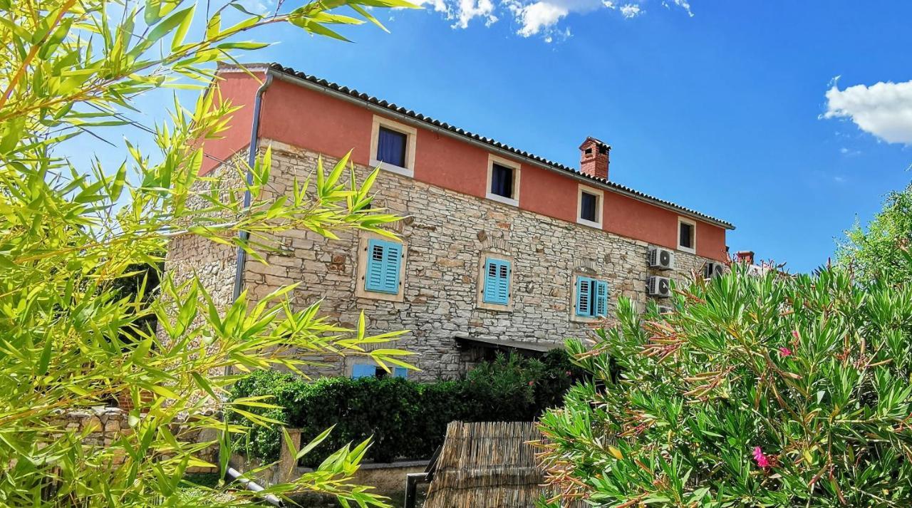 Eti And Mia Holiday Apartments Muntić Kültér fotó