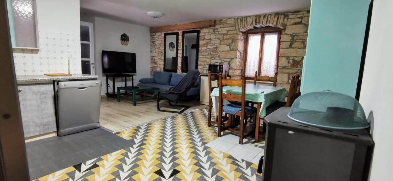 Eti And Mia Holiday Apartments Muntić Kültér fotó